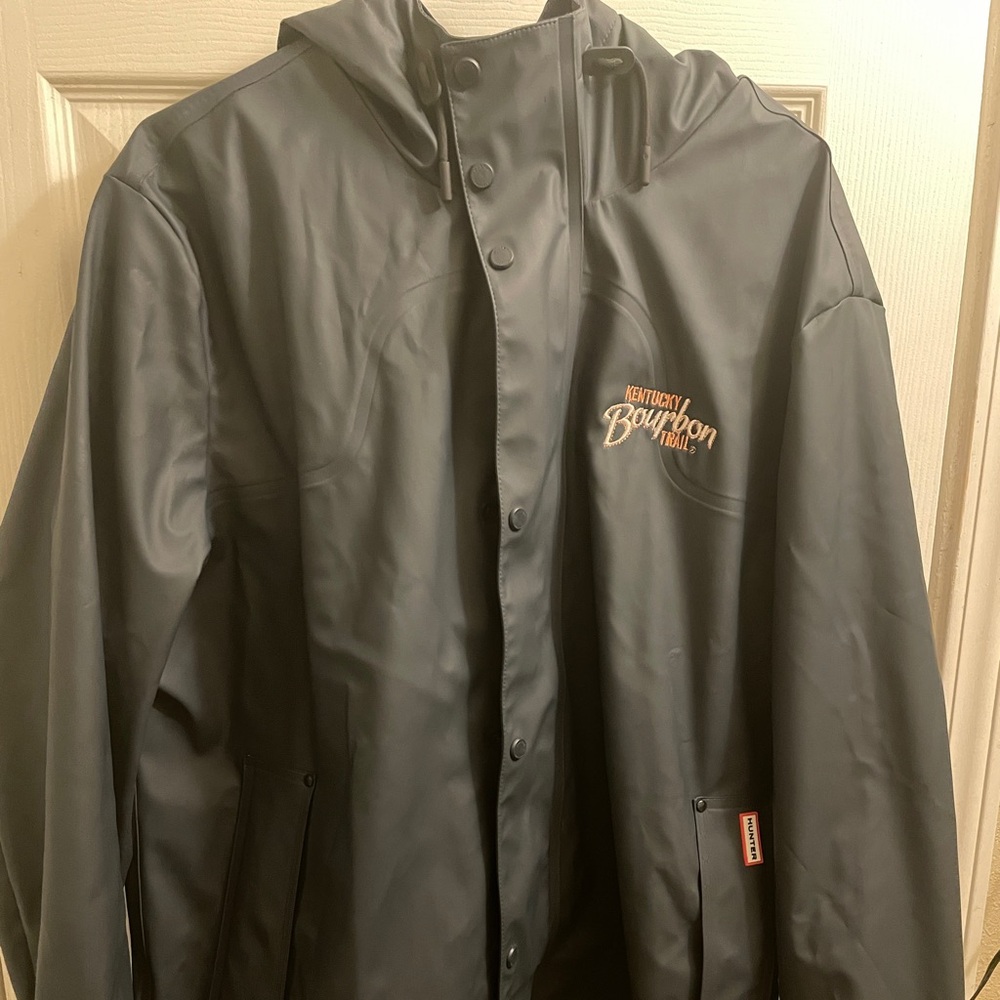 Kentucky Bourbon Trail Embroidered NWT Navy Hunter Rubberized Bomber